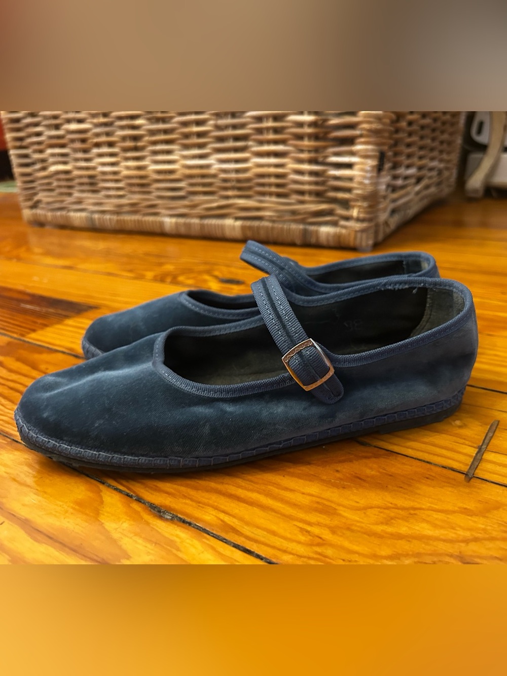 La Firulana velvet Mary Janes 38